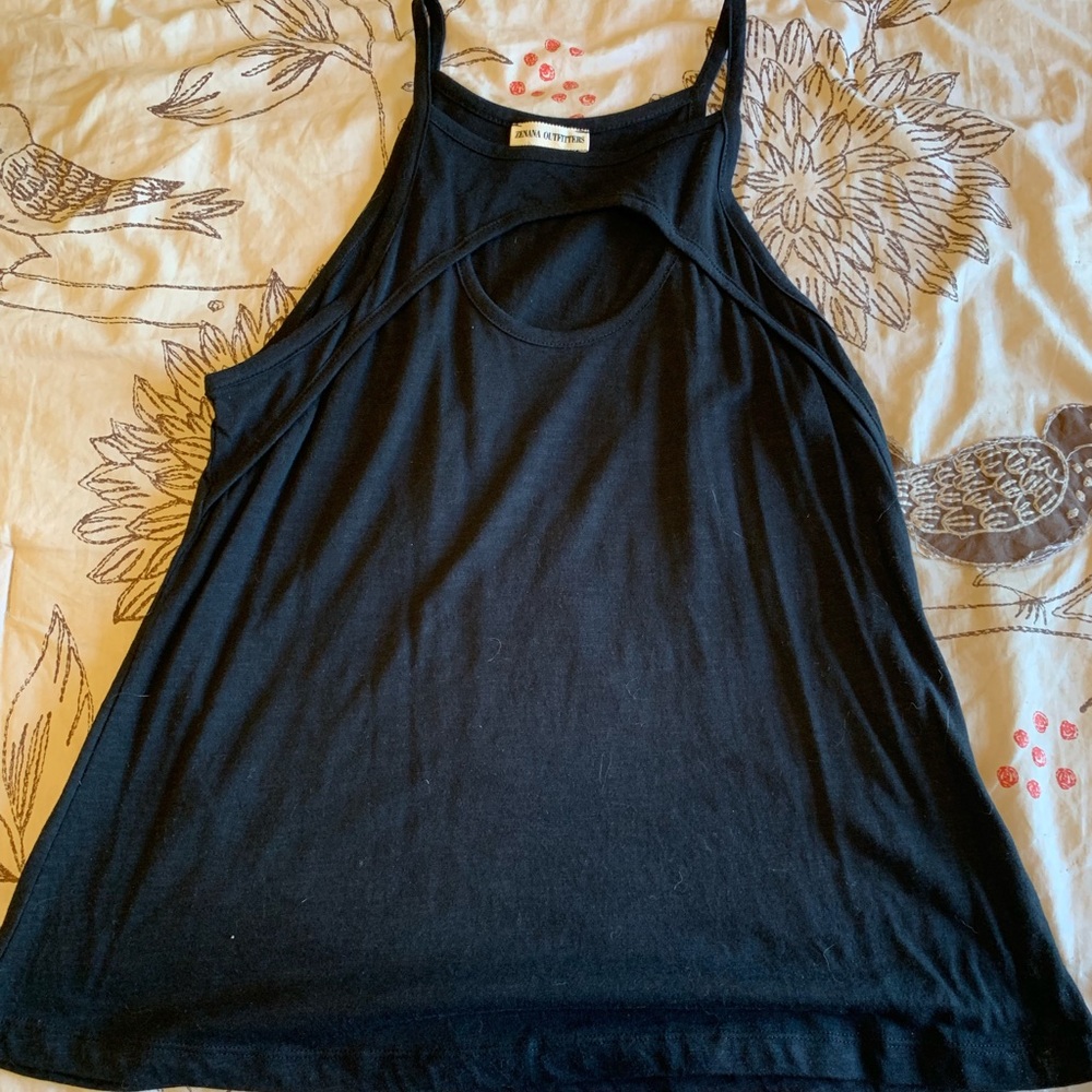 Medium black open front tank